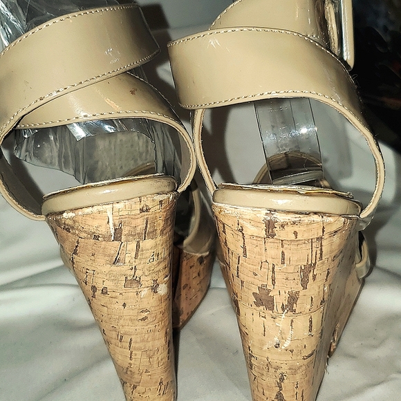 Shoe Dazzle Wedge Ankle Strap - Picture 2 of 8